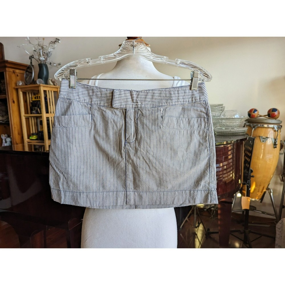 American Eagle Outfitters mini skirt   Sz 6
